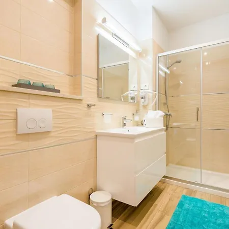 & Milcetic D Malinska