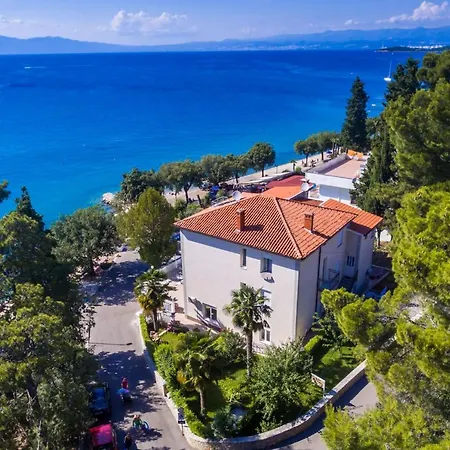 Gostinjska kuća & Milcetic D 4*