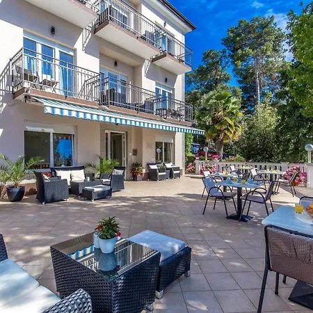 & Milcetic D 4* Malinska