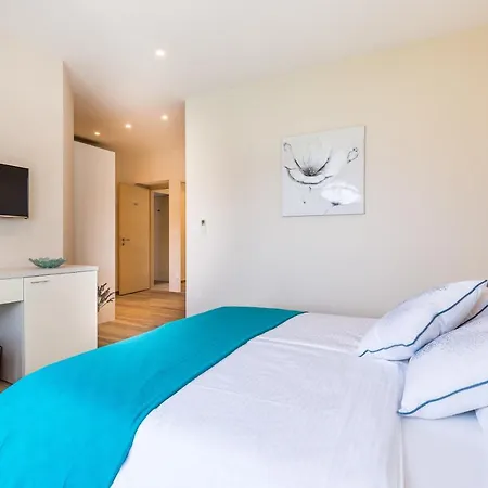 & Milcetic D Gostinjska kuća 4*