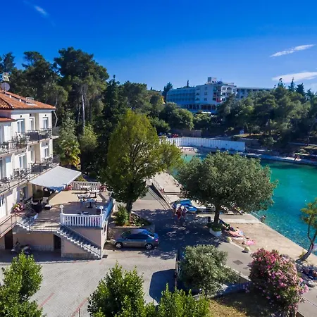 & Milcetic D 4* Malinska